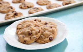 chewy gluten free chocolate chip cookies