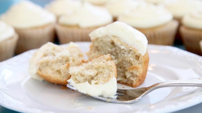 gluten and dairy free banana cupcakes with cream cheese frosting