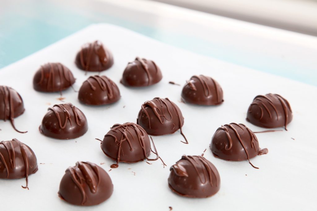 Best Melting Chocolate for Molds - Candy Coated Recipes