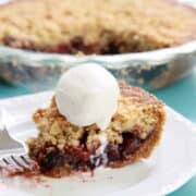 gluten free cherry crumb pie